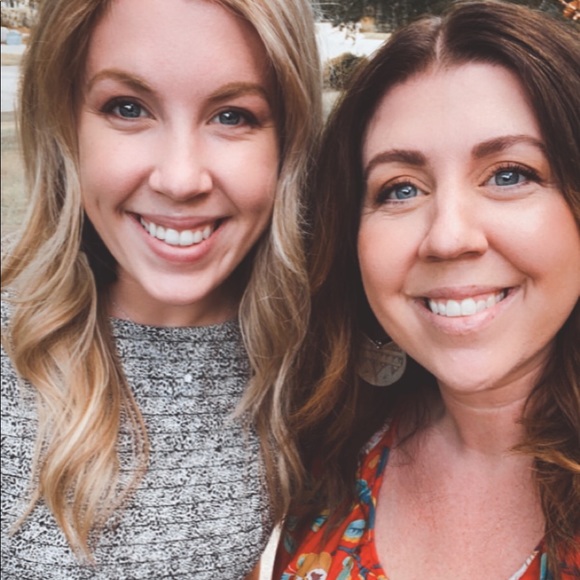 Meet your Posher, Amy - Picture 2 of 7